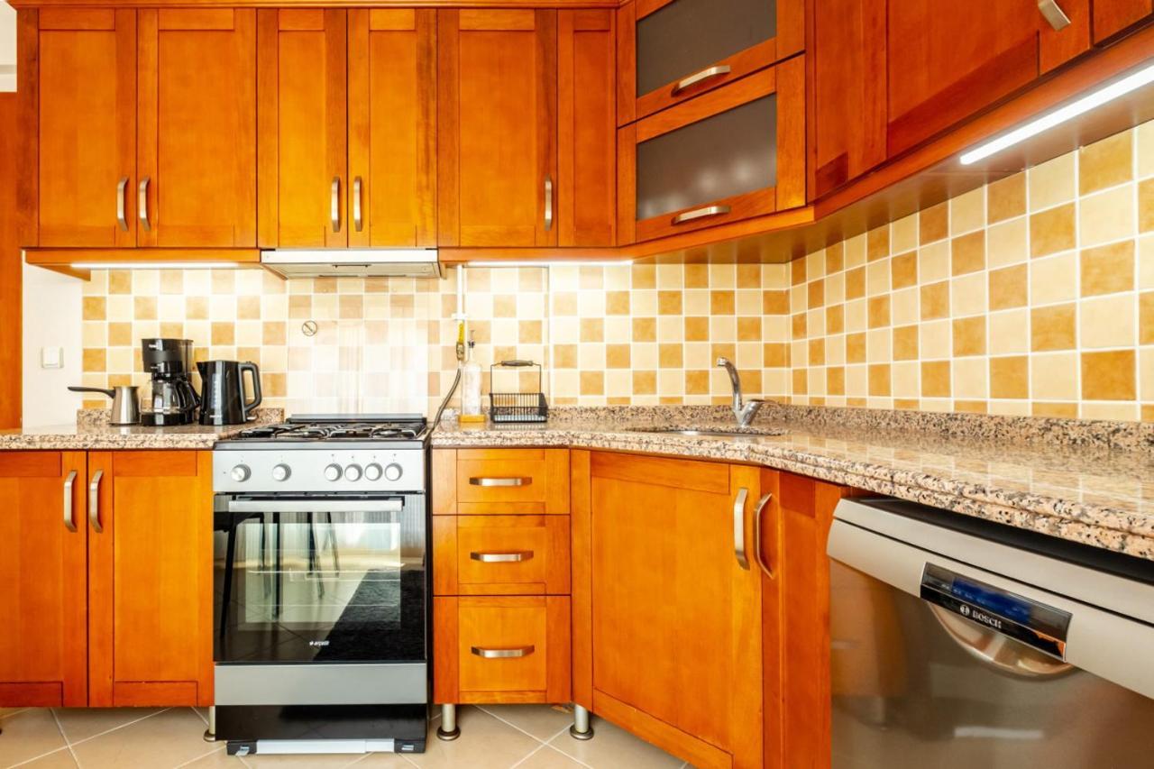 イスタンブールComfy Flat Near Popular Attractions In Sisliアパートメント エクステリア 写真